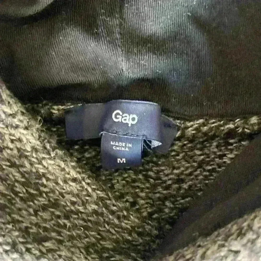 Gap Hooded Sweater - Picture 2 of 2